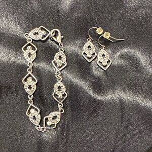 Elegant Silver Bracelet and Earring Set